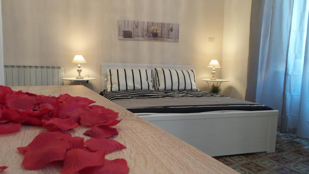 Bb Essenze Bed and Breakfast Palermo Eksteriør billede