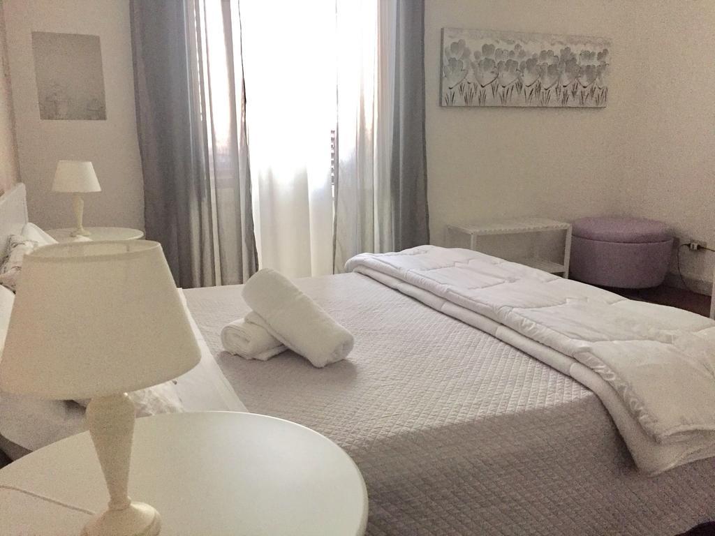 Bb Essenze Bed and Breakfast Palermo Eksteriør billede